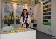 Mrs Qi Xiujuan from Zome Fruity Corn S&T Development Co., Ltd. Sweet corn is their main product.